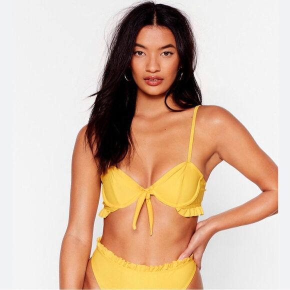 Nasty gal collection size 8 yellow ruffle tie front bikini top mermaid coquette - Picture 1 of 5